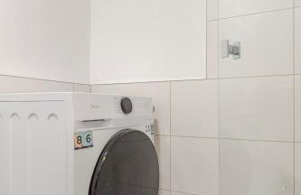 Zentrales City Apartment EDEN - 1 Min zum HBF - Ideal für Trips nach Köln, Düsseldorf, Wuppertal, Messe - Balkon, Küche, 2 Zimmer, Renoviert 2025 - Foto 23