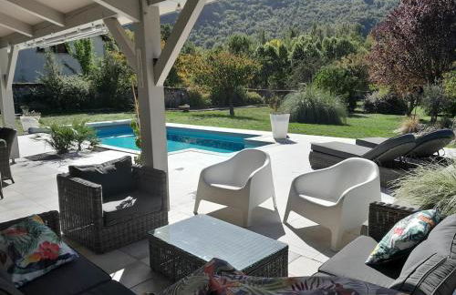 Tout proche d'Ax les Thermes détente et relaxation jusqu'à 8 pers dans la maison de Véronique avec piscine terrain de pétanque et jacuzzi - Foto 38