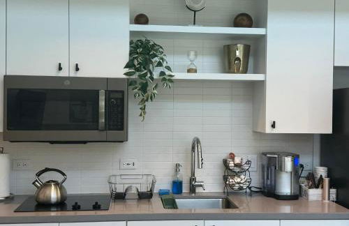 Austin Stylish Studio - Foto 42