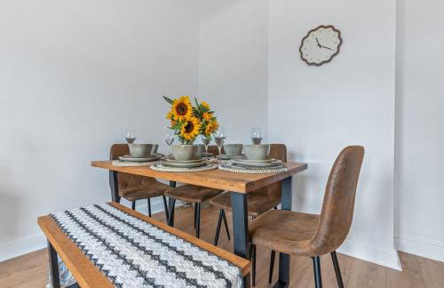 Stylish 4Bed Executive Stay WiFi and Parking - Photo 55