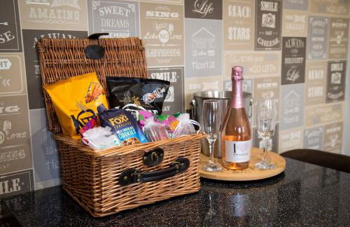 Oak House - sleeps 10 with Bar & Games room - Foto 15