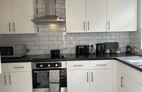 Modernised central Wigan townhouse sleeps up to 6 - Foto 15