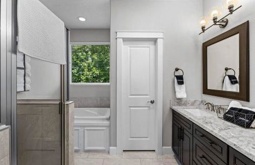 Spacious 3BR/BBQ/Yard/9 min to Downtown & Med Ctr - Foto 42