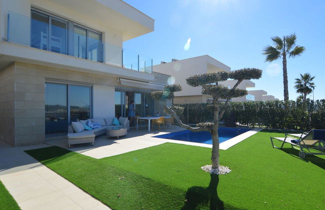 Sunny Villa With Fenced Garden - Foto 20