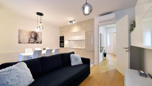Ophelia - Spacious 2-Bedroom Apartment with Parking & Balcony - Foto 2