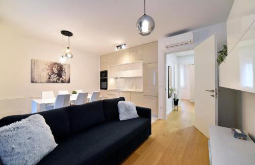 Ophelia - Spacious 2-Bedroom Apartment with Parking & Balcony - Foto 2