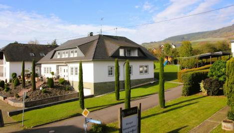 WeinGut Hermes - Foto 3, Garden, Garden view