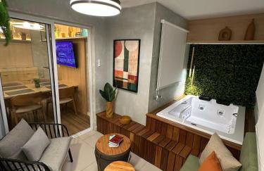 Refúgio romântico com Jacuzzi só sua! Espumante de cortesia! - Photo 1