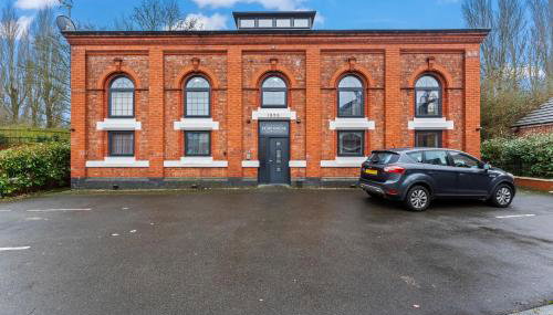 Exquisite 2-Bedroom Penthouse-Sleeps 7-Free Parking with Workspace & High-Speed WiFi - Foto 2