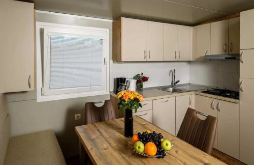 Cozy and Chic Little House with Pool Ivinj-2 - Foto 59