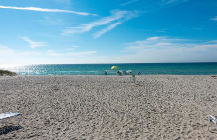 Beach and sunset view from your balcony - Photo 35