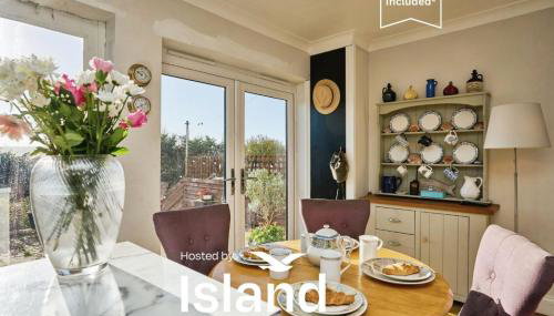 Sunny Downs - Photo 1