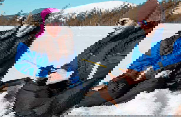 Balade à motoneige et pêche sur glace - Photo 2