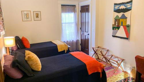 East Nashville upstairs apartment, one queen BR, 2 twin BR,1bath in Five Points, close to downtown - Foto 4