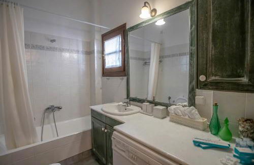 Alonia Forest House - Photo 25