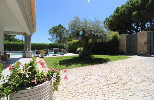 Charming Exceptional Golf Villa in Algarve - Photo 60