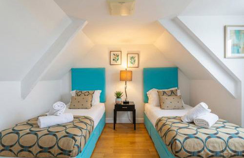 Bamburgh - Sleeps 8 - Dogs Stay Free - Enclosed Garden - Off Road Parking - Foto 20