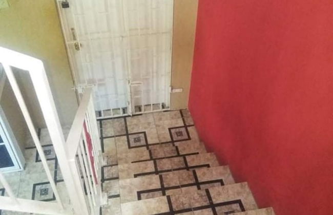 Immaculate 2-bed Apartment in Spanish Town - Foto 13