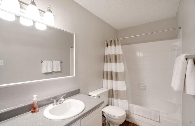 Lovely Midland Getaway With Fitness Center - Foto 21