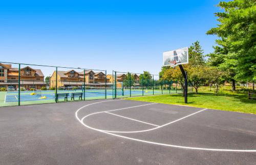 Condo On the Green - Foto 40