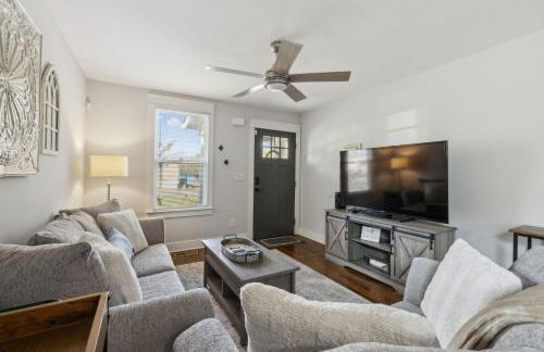 East Nashville Sweetie Near to Downtown 2 Bed 2 Bath with Fenced Yard 30 or more Days by SkyRun Nashville - Foto 40