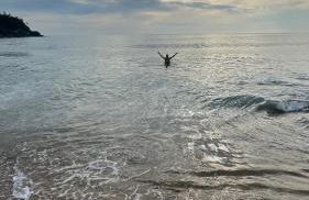 Casa em Itapema pé na areia, de frente ao mar - Foto 14