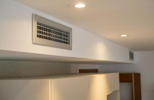 Apartamento con terraza, vistas playa y montaña - Foto 8