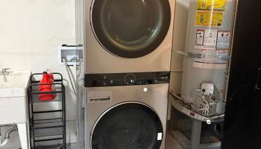 The Hayward Hearth, Serene 3BR Home, Cul-de-sac, Yard - Photo 2