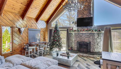 Lake Arrowhead Cabin with Hot Tub and Mountain Views! - Foto 4