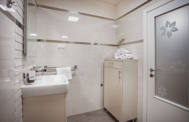 Luxury Modern House, Just 1 min Walk to the Beach - Foto 36