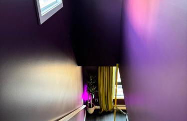 Moody Upscale Downtown Saugatuck Getaway - Foto 17