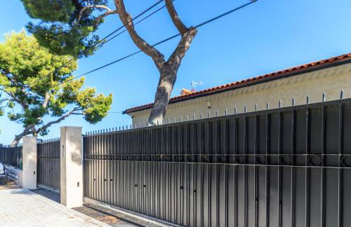 Sea View Apartment with Private Secure Parking 3 - Foto 19