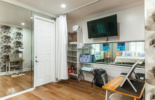 Pet-Friendly Studio 6 Mi to Jupiter Beach Park! - Photo 13