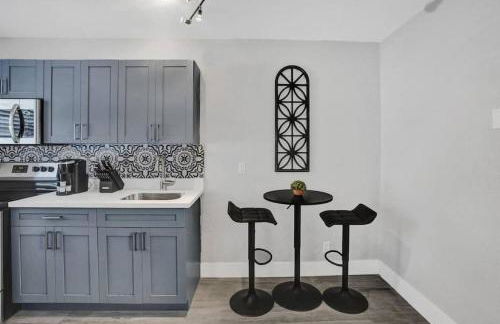 Rustic Retreats Modern 1BR For 4 Guests Minutes From Las Olas - Foto 9