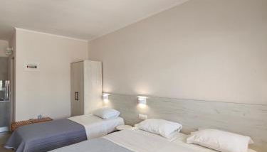 Daniela Apartments - Photo 5