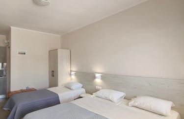 Daniela Apartments - Photo 5