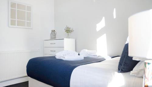 NEW! 2BR in West Terrace, Sleeps 4 - Foto 4