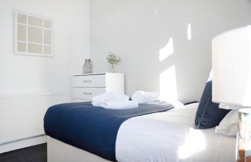 NEW! 2BR in West Terrace, Sleeps 4 - Foto 4