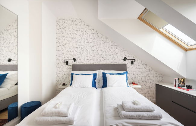 The Rose Garden Apartments - Photo 10