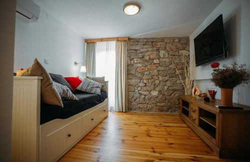 Charming old stone house - Photo 23