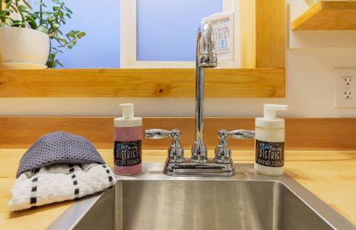 #StayInMyDistrict Overlook Backyard Tiny Suite - Photo 13