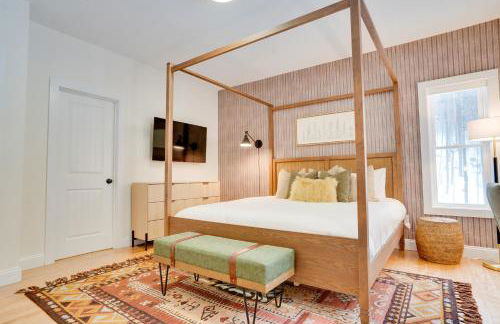 '"Luxury Mountain Getaway'" Sauna, Hot Tub, Massage Chair, Pool Table - Photo 47