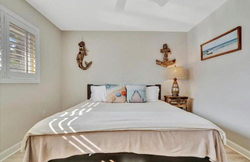 Siesta Key Beach Waterfront Home with Kayaks and Bikes - Foto 20