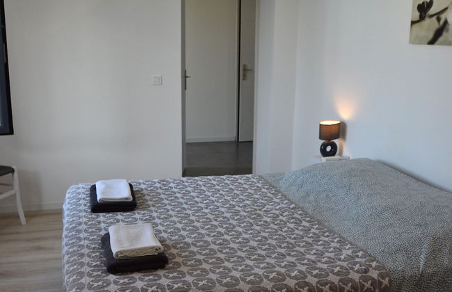 Villa With Pool & Views - Photo 3