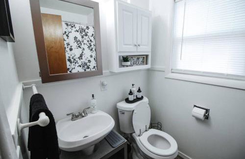 Fenced Lot W Home Gym plus Washer and Dryer - Foto 24