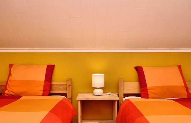 Family Retreat With Garden - Photo 6