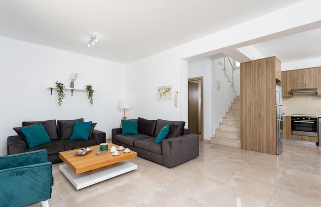 Villa Diana Seaside in Pomos - Foto 7