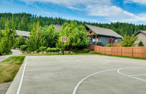 Hot Tub and Game Room Ronald Retreat 2 Mi to Lake! - Foto 30