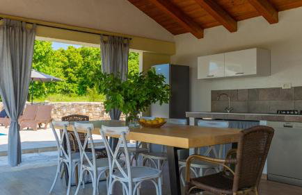 Family Casa Ida with pool and grill in Groznjan - Foto 3