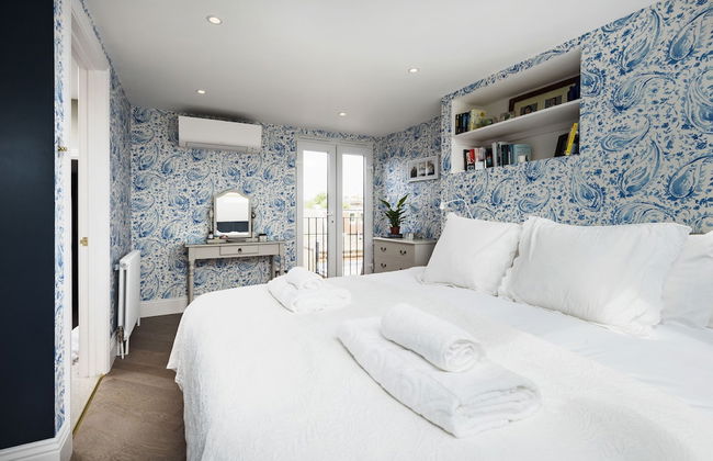 Spectacular Shepherds Bush Home Close to Westfield - Photo 4